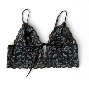 Fredrick’s of Hollywood • Black & Powder Blue Floral Lace Bralette Size Large